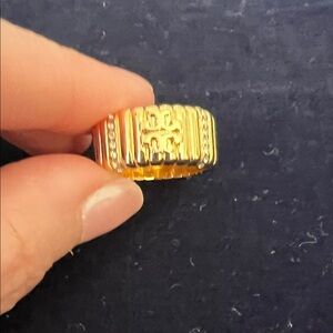 Tory Burch Gold-Tone Ribbed Emblem Ring